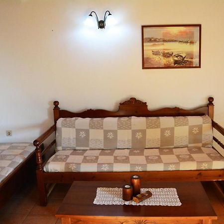 Plakalona Apartments Exopoli エクステリア 写真