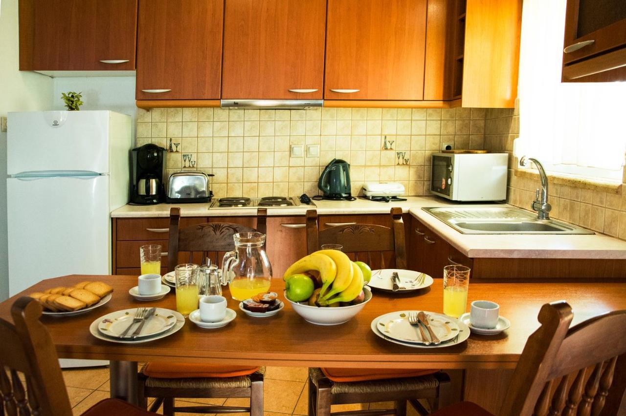 Plakalona Apartments Exopoli エクステリア 写真